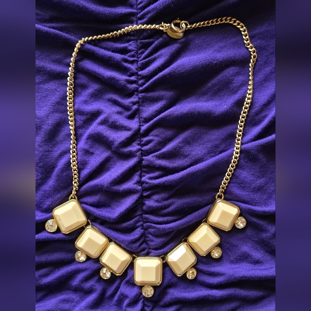 Elegant Gold and Cream Necklace By Ann Taylor NWOT